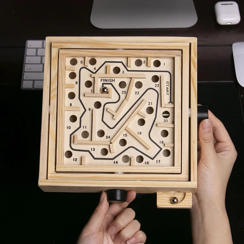 Labyrinth Game Wooden Maze Puzzle Adult Kids IQ Toys Educación Montessori Hand Eye Coordination Juegos De Ingenio